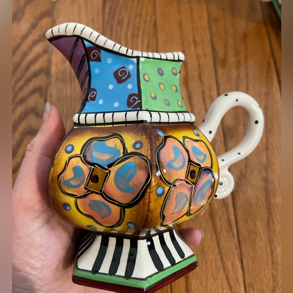 Hand painted Sugar and Creamer Set by Studio Design Works - Picture 4 of 8